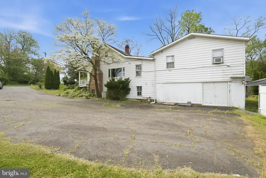 4464 N Old Glebe Rd, Arlington, VA 22207 - #2