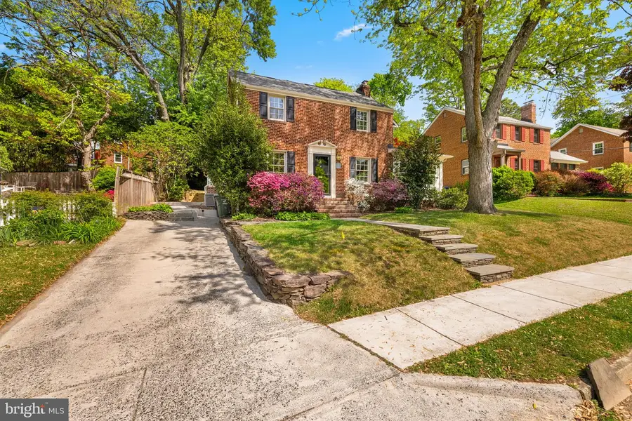 1105 N Powhatan St, Arlington, VA 22205 - #2