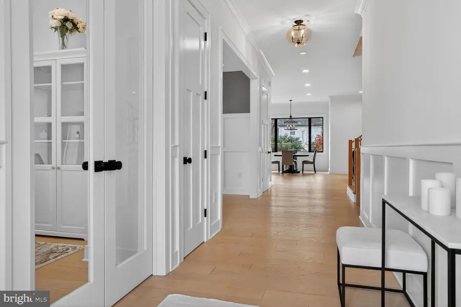 414 N Monroe St, Arlington, VA 22201 - #2