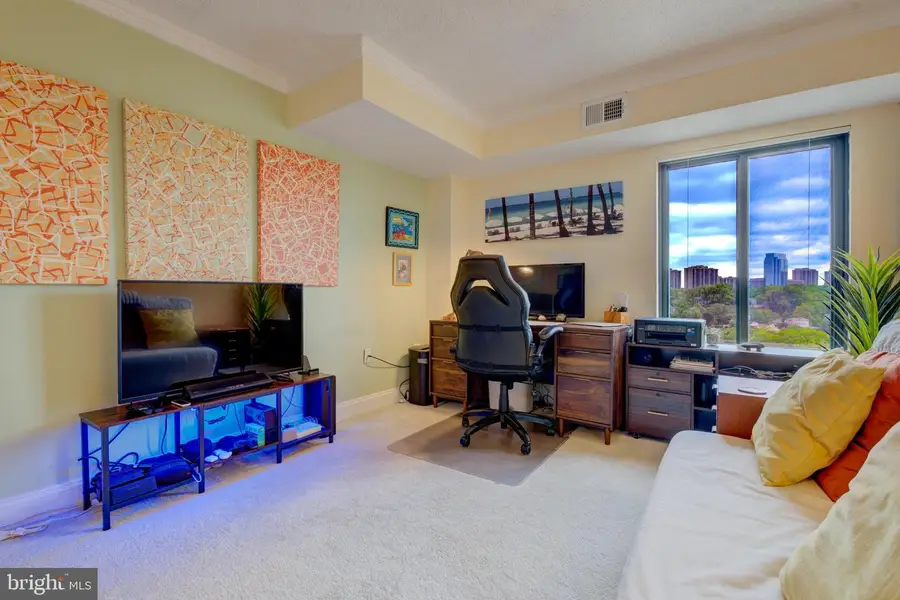 4500 S Four Mile Run Dr #1220, Arlington, VA 22204 - #2