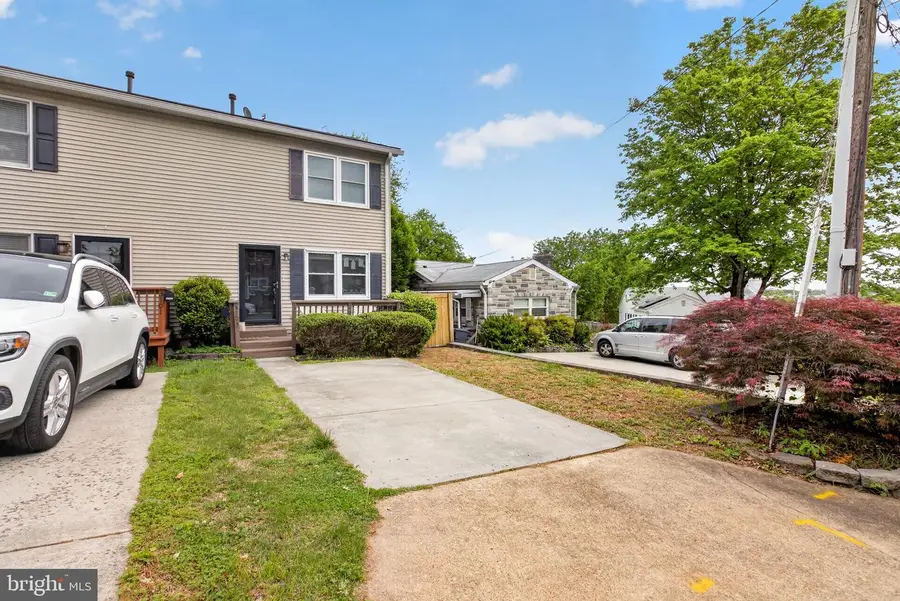 3103 S Grove St, Arlington, VA 22202 - #2