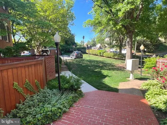 1962 N Cleveland St #1, Arlington, VA 22201 - #3