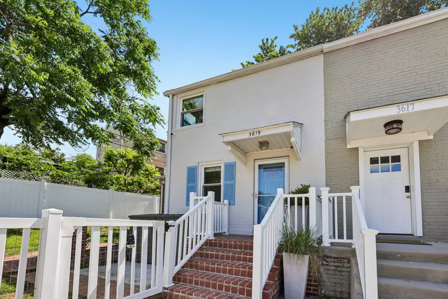3619 S Four Mile Run, Arlington, VA 22206 - #2