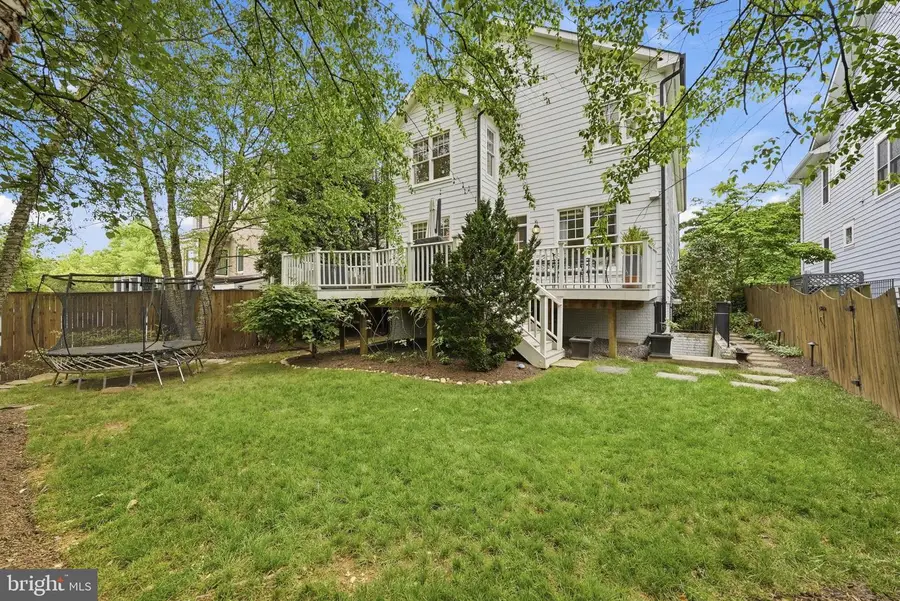 1527 N Randolph St, Arlington, VA 22207 - #2