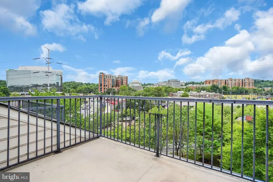 2619 S Kenmore Ct, Arlington, VA 22206 - #2