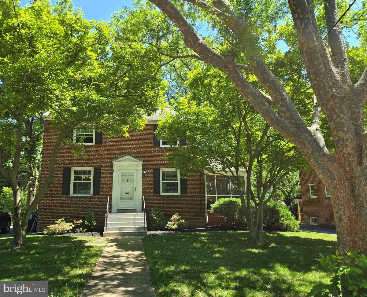 7 S Irving St, Arlington, VA 22204 - #1