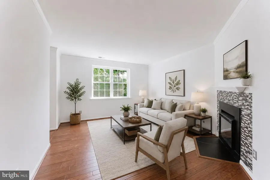 2725 S Walter Reed Dr #b, Arlington, VA 22206 - #3