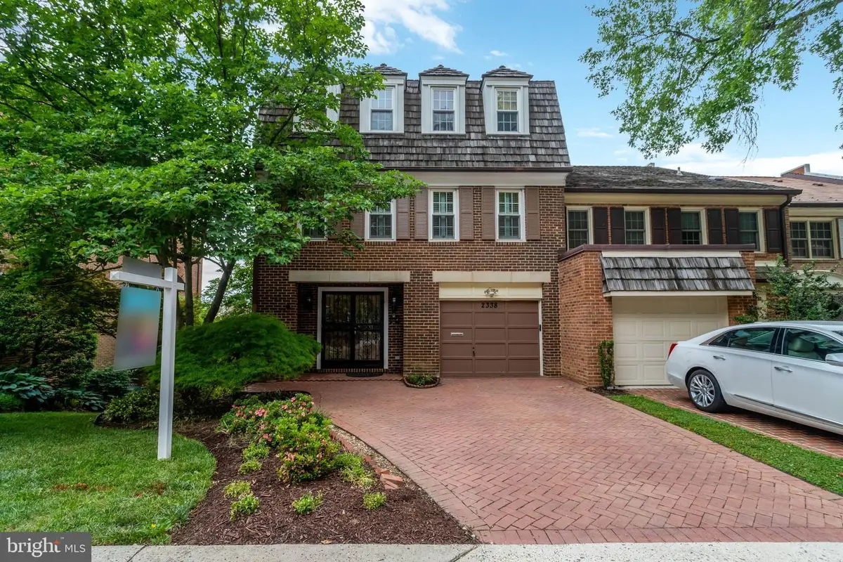 2338 S Queen St, Arlington, VA 22202 - #1