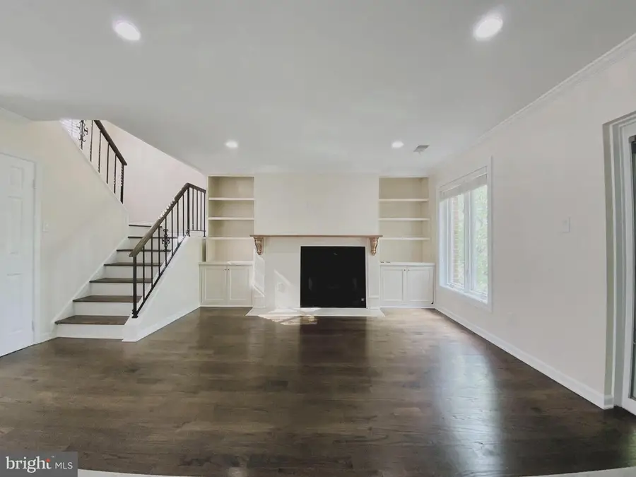 1823 N Uhle St #1, Arlington, VA 22201 - #3