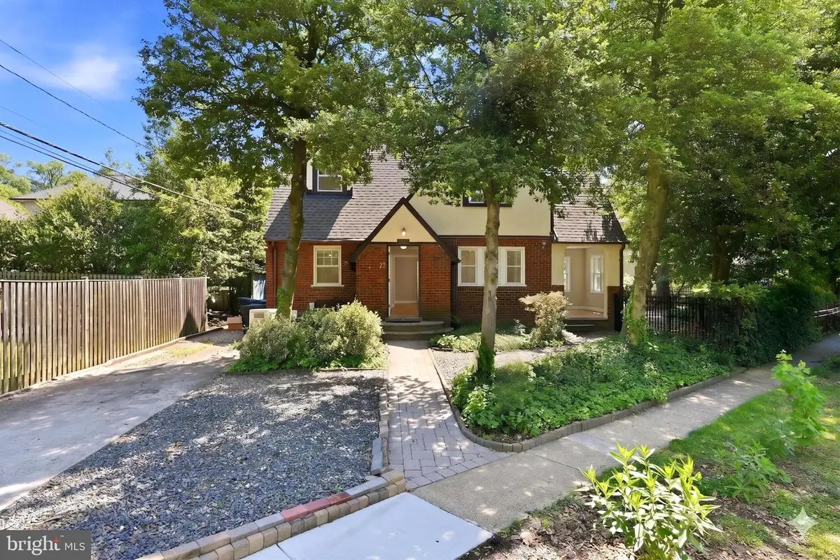2511 S Grant St, Arlington, VA 22202 - #1