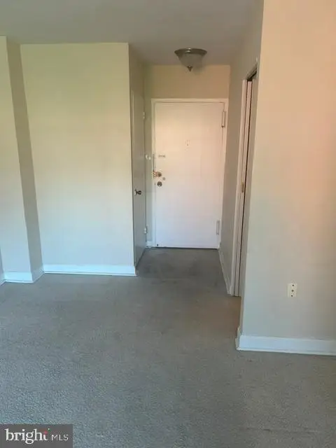1021 Arlington Blvd #1047, Arlington, VA 22209 - #2