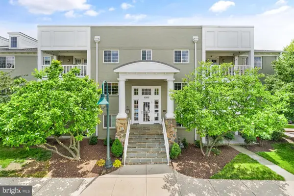 4089 S Four Mile Run Dr #404, ARLINGTON, VA 22204