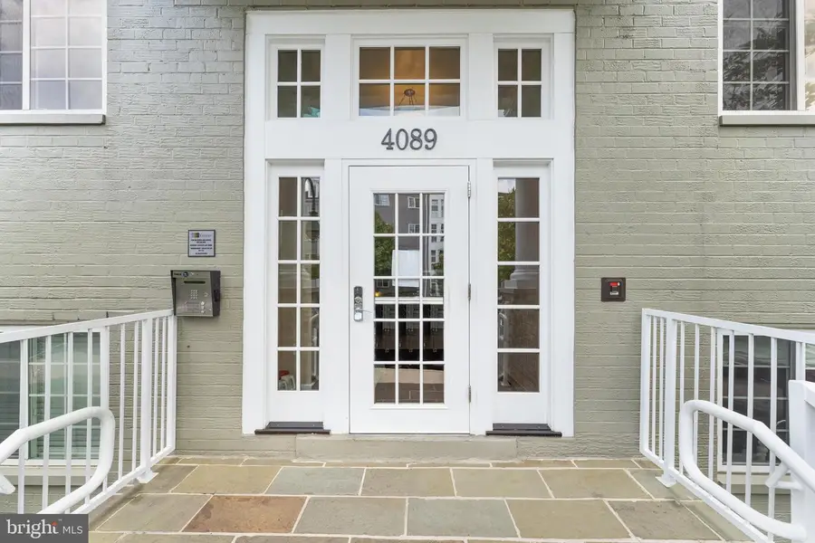 4089 S Four Mile Run Dr #404, Arlington, VA 22204 - #2