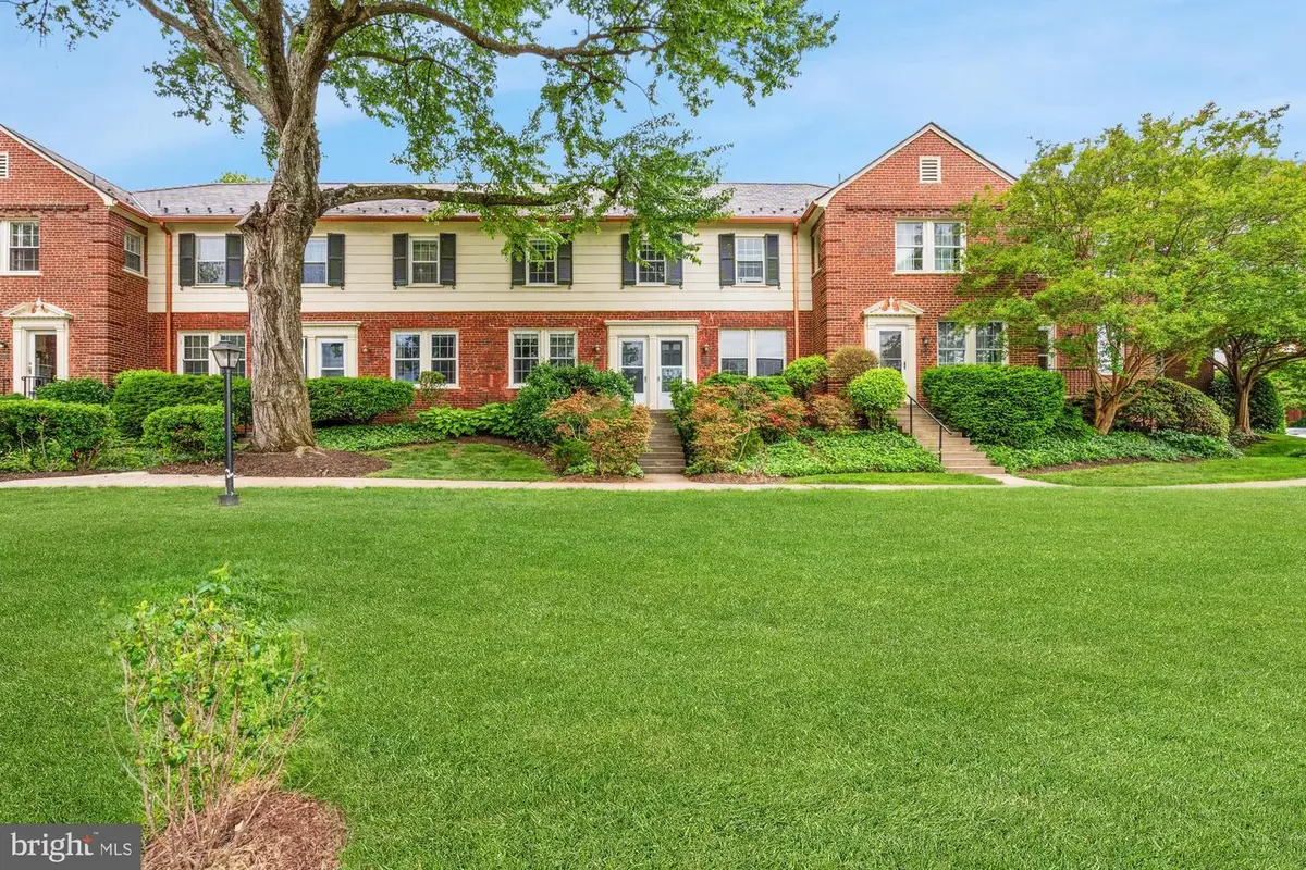 1600 S Barton St #750, Arlington, VA 22204 - #1