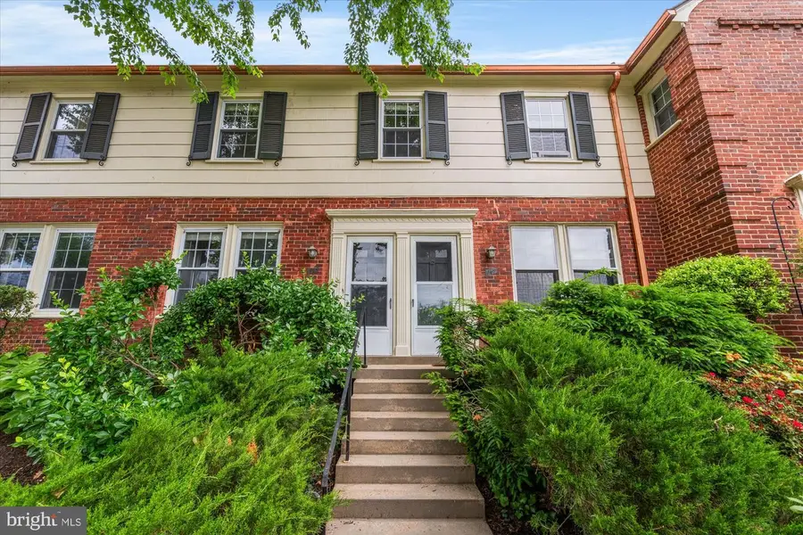1600 S Barton St #750, Arlington, VA 22204 - #2