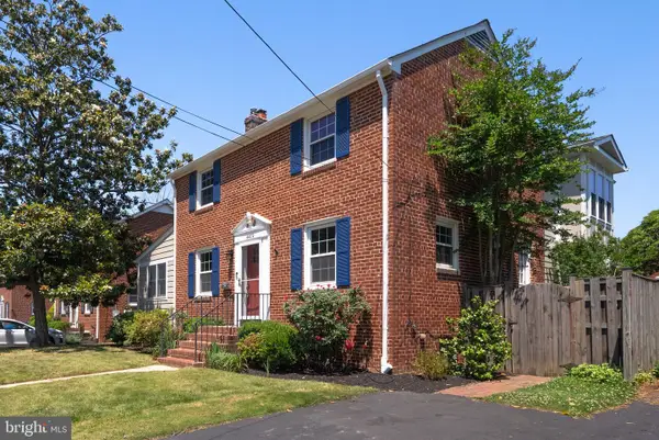 4409 1st St S, ARLINGTON, VA 22204