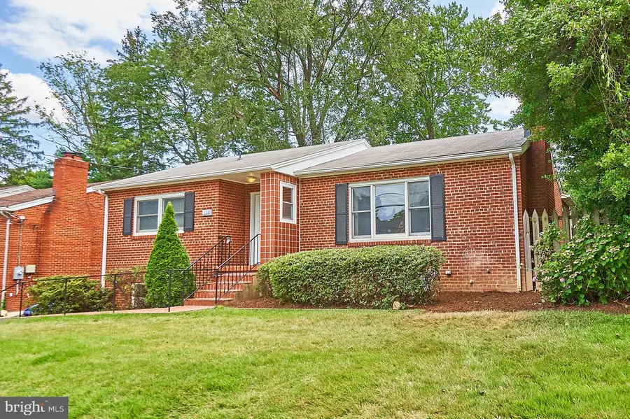 6230 Washington Blvd, Arlington, VA 22205 - #2
