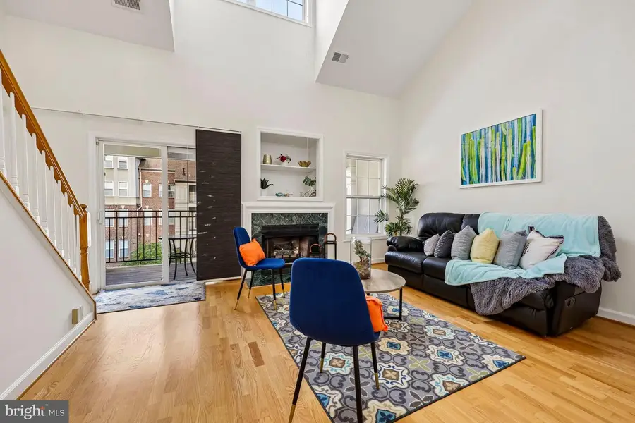1320 N Wayne St N #405, Arlington, VA 22201 - #3