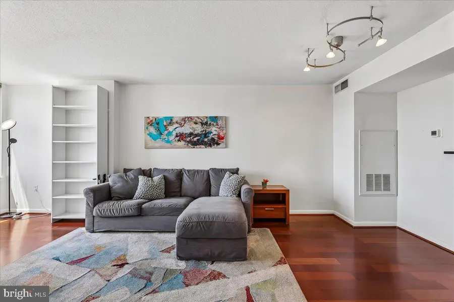 851 N Glebe Rd #1003, Arlington, VA 22203 - #3