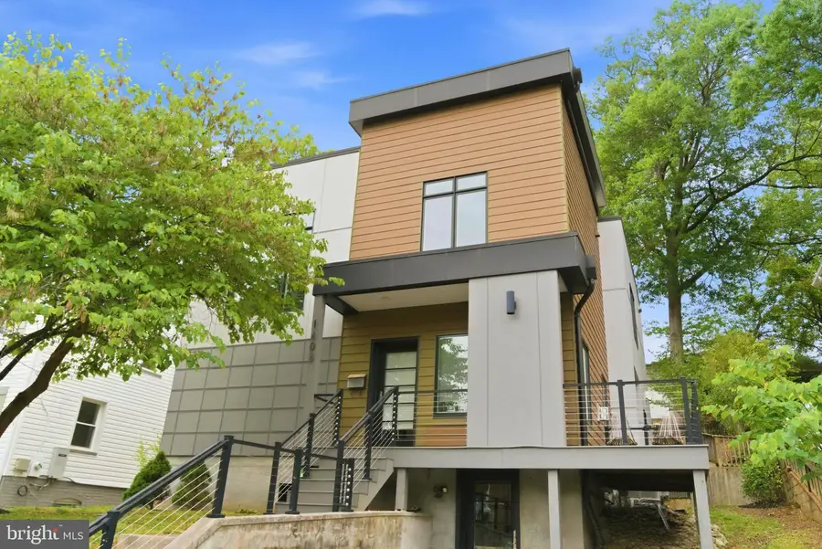 1408 N Powhatan St N, Arlington, VA 22205 - #2