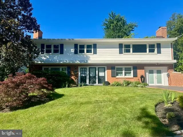 3806 N Wakefield St, Arlington, VA 22207 - #2