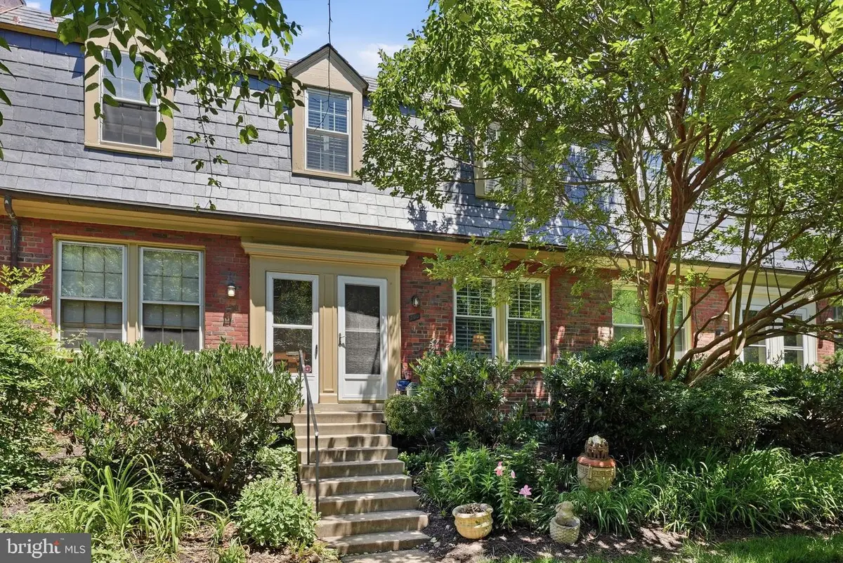 1401 S Edgewood St #500, Arlington, VA 22204 - #1