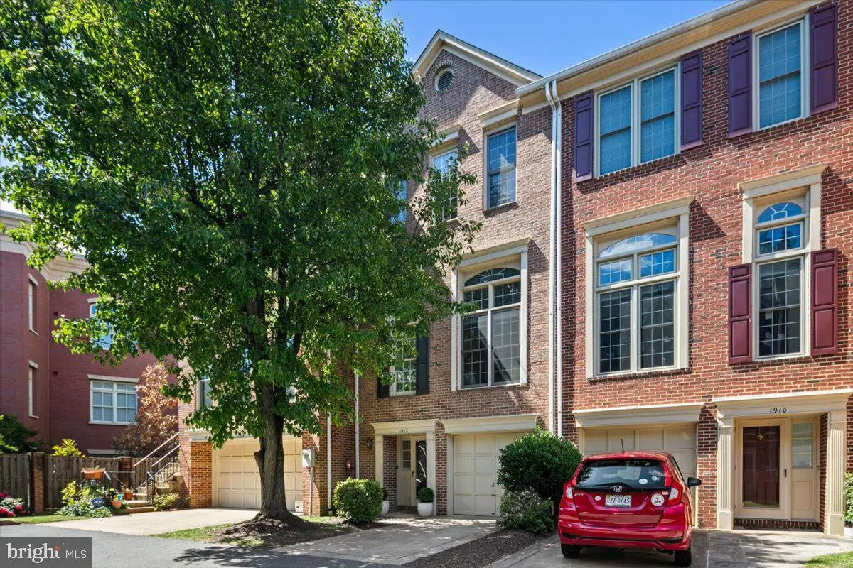 1912 N Daniel St, Arlington, VA 22201 - #1