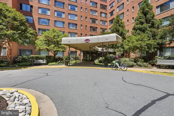 1111 Arlington Blvd #604, ARLINGTON, VA 22209
