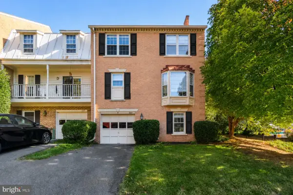 5607 Langston Blvd, ARLINGTON, VA 22207