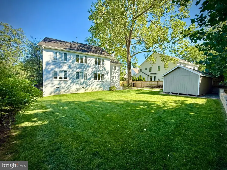 6111 35th St N, Arlington, VA 22213 - #3