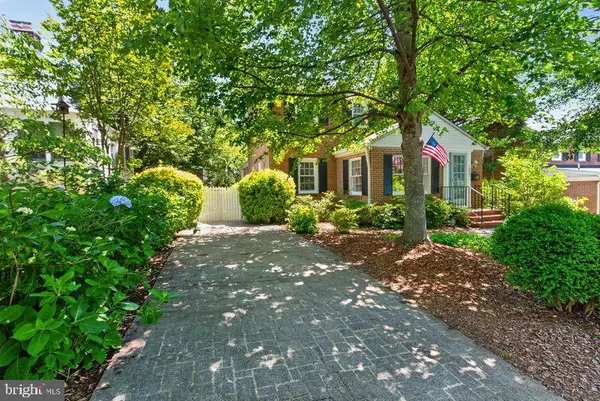 1521 N Kenilworth St, ARLINGTON, VA 22205