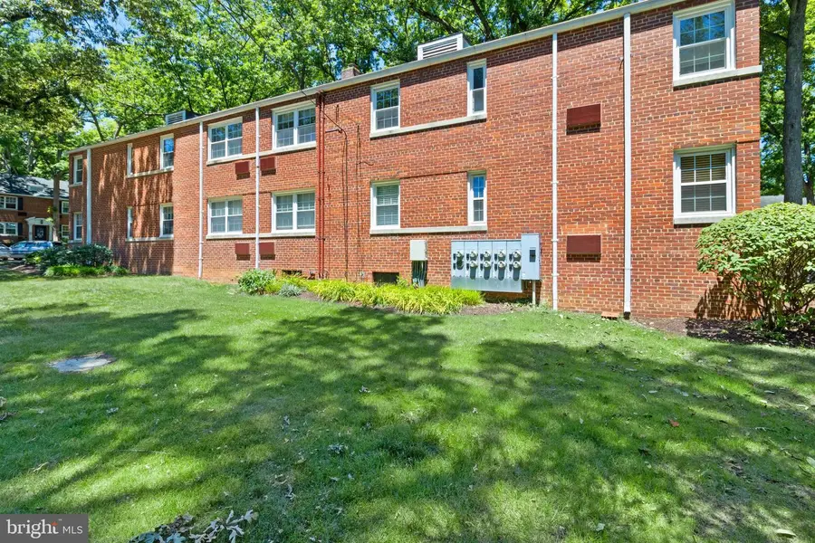 206 N Trenton St #206-3, Arlington, VA 22203 - #3
