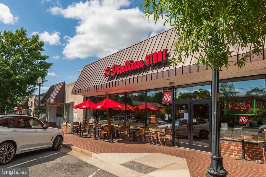 1406 N Nicholas St, Arlington, VA 22205 - #3