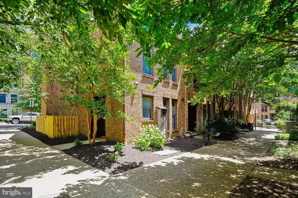 4413 7th St N, ARLINGTON, VA 22203