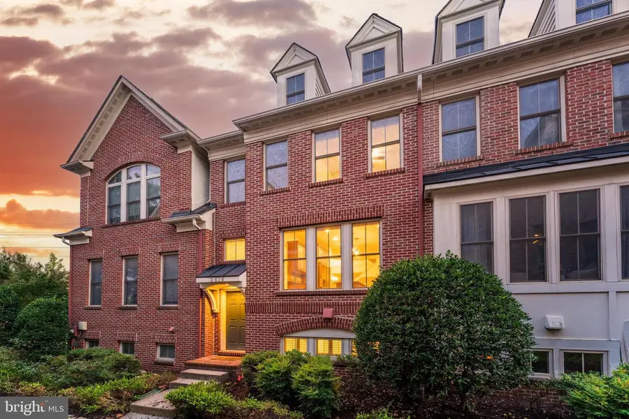 2619 S Kenmore Ct, Arlington, VA 22206 - #2