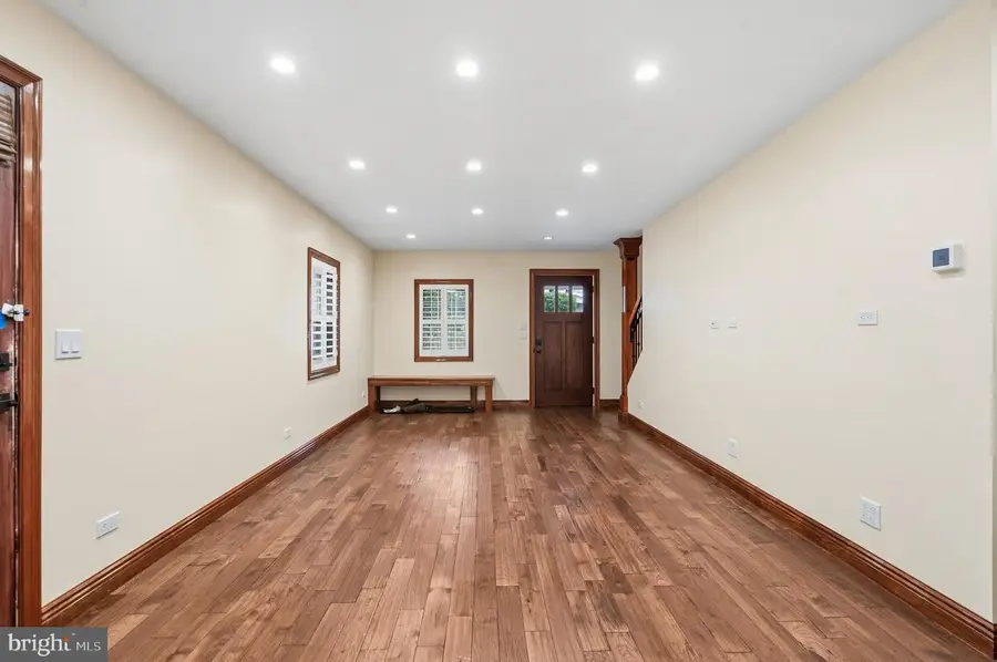 5138 12th St S, Arlington, VA 22204 - #2