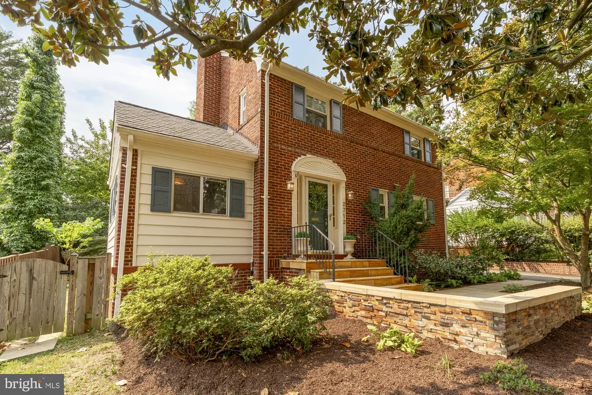 2712 S June St, Arlington, VA 22202 - #1