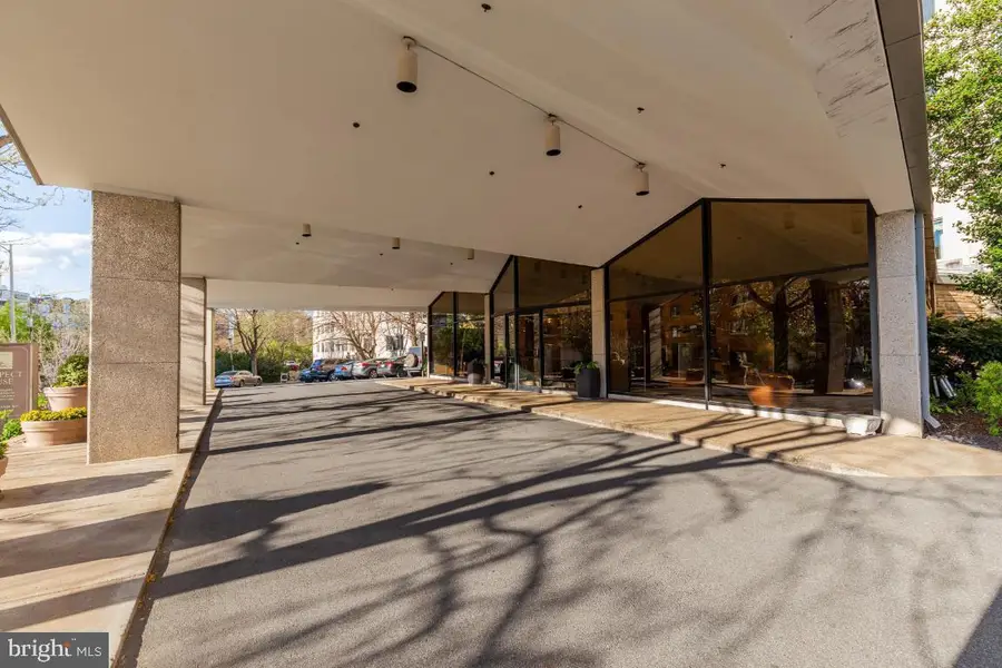 1200 N Nash St #566, Arlington, VA 22209 - #3