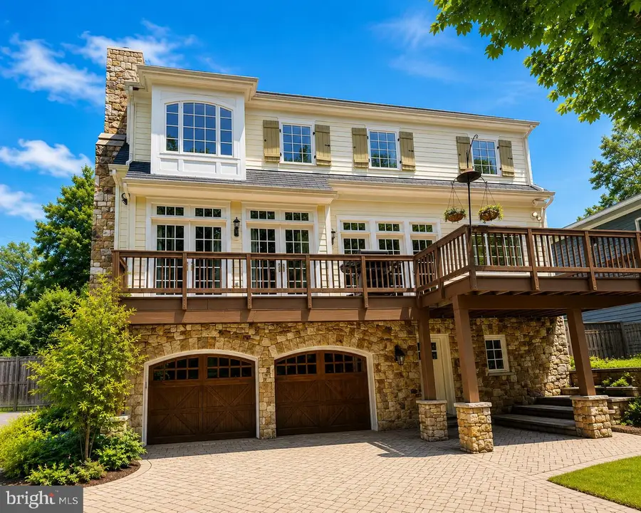 3212 N Rochester St, Arlington, VA 22213 - #2