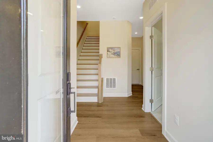 820 S Greenbrier St, Arlington, VA 22204 - #2