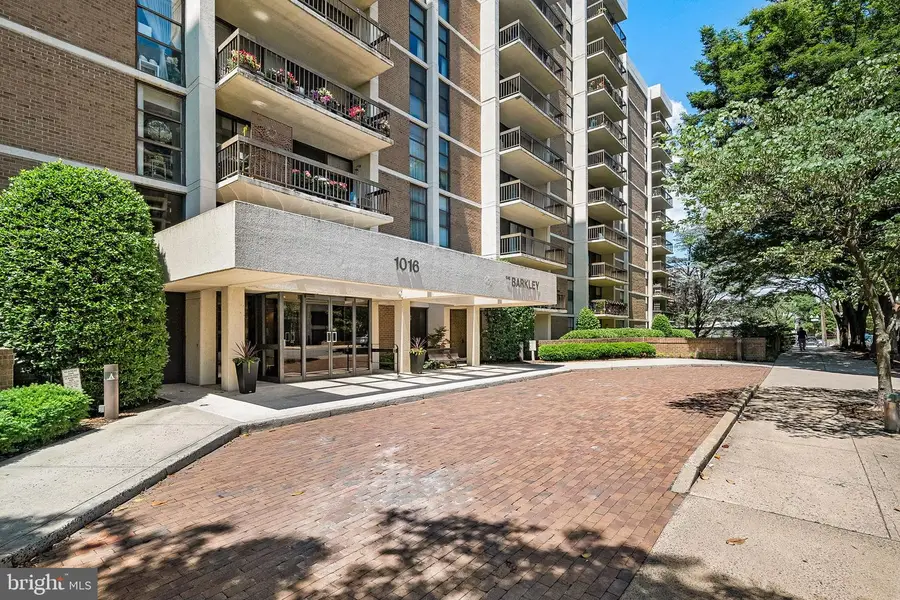 1016 Wayne St #1007, Arlington, VA 22204 - #2