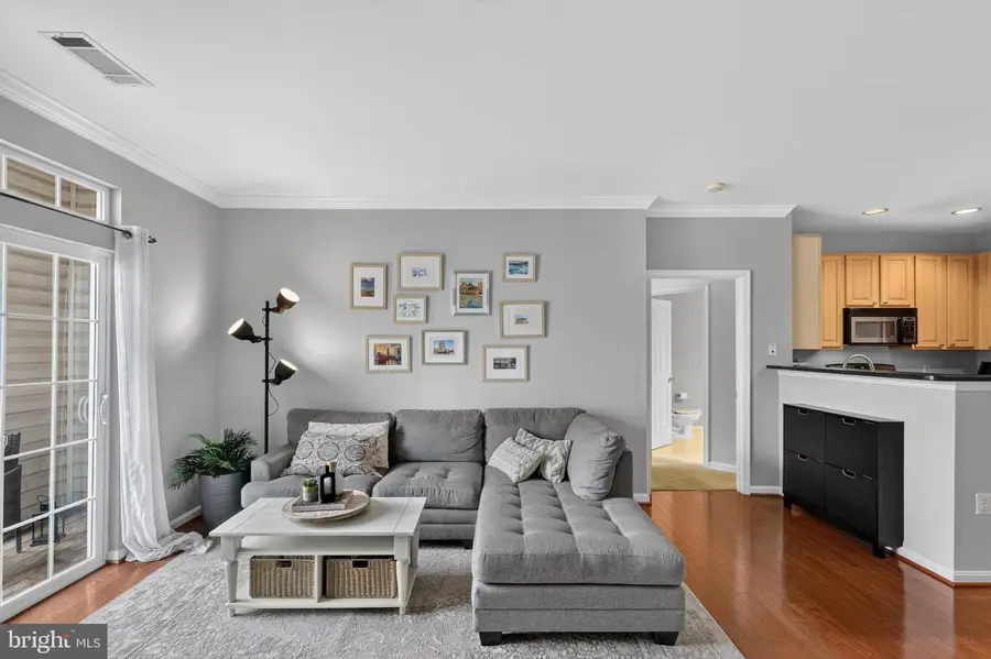 2465 Army Navy Dr #1-202, Arlington, VA 22206 - #2