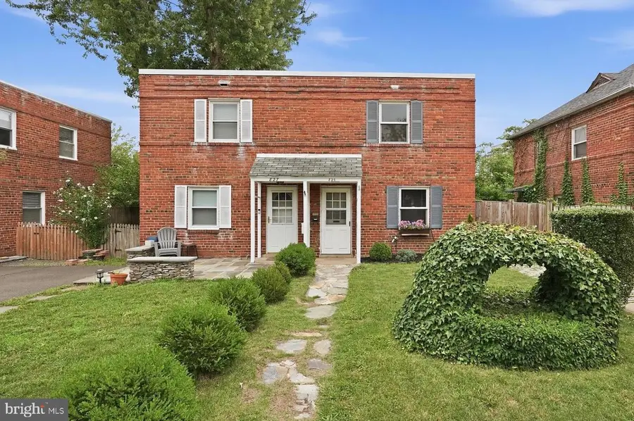 829 S Irving St, Arlington, VA 22204 - #3