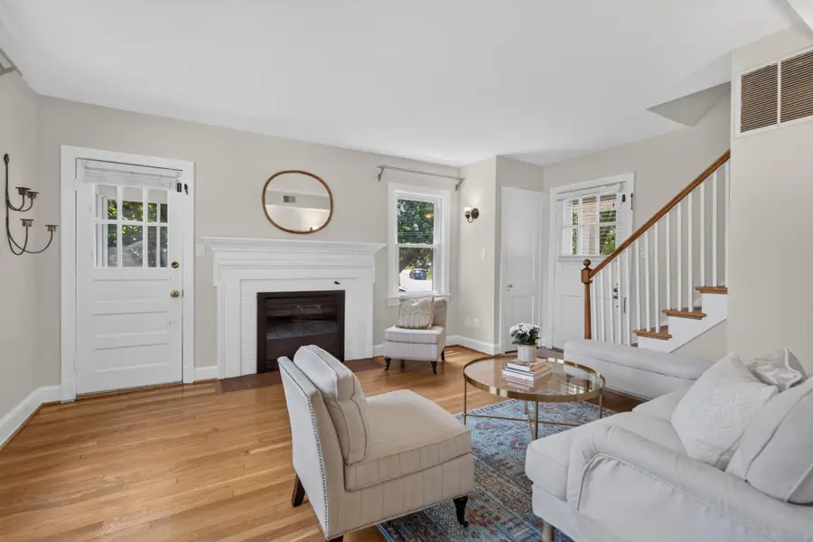 835 N Buchanan St, Arlington, VA 22203 - #3