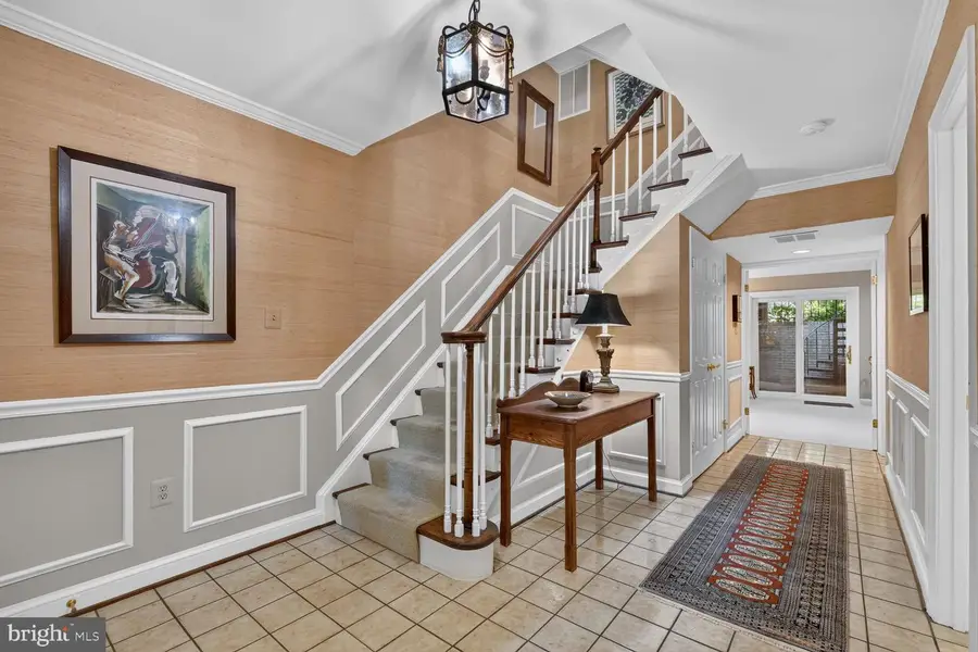 2015 N Brandywine St N, Arlington, VA 22207 - #2