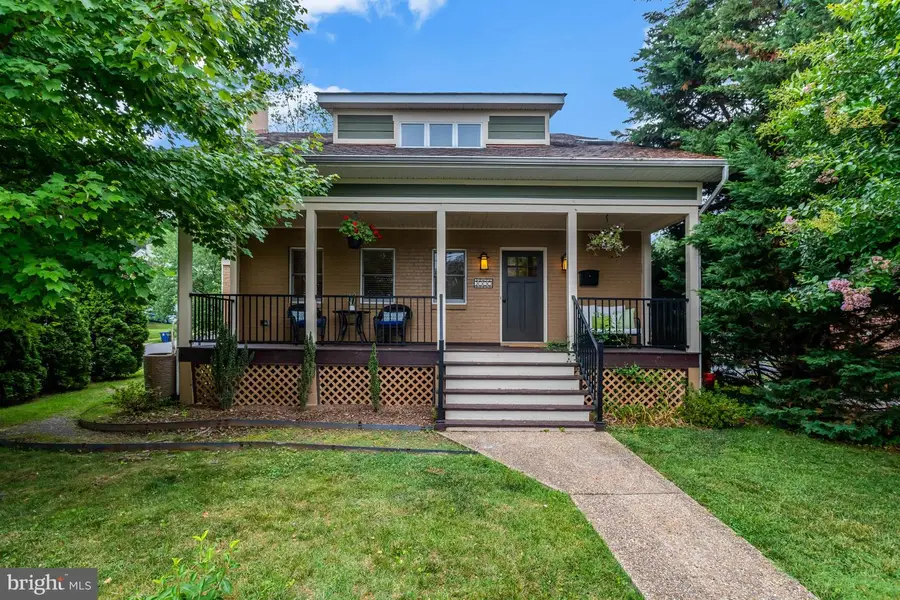 2000 N George Mason Dr, Arlington, VA 22205 - #3
