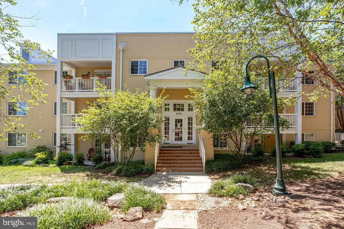 4141 S Four Mile Dr #203, Arlington, VA 22204 - #1
