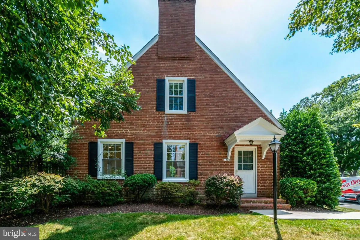 4606 36th St S, Arlington, VA 22206 - #1