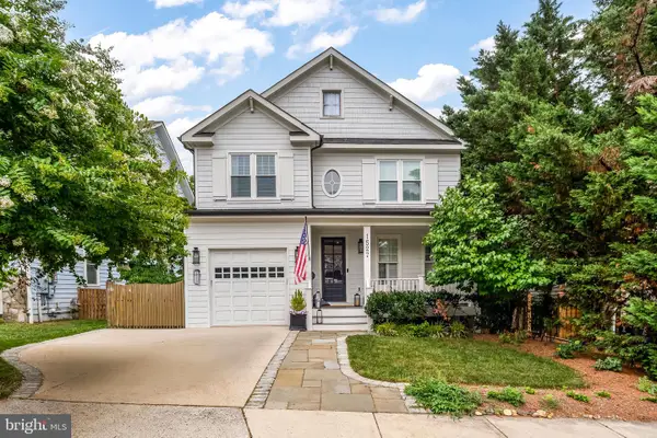 1527 N Randolph St, ARLINGTON, VA 22207