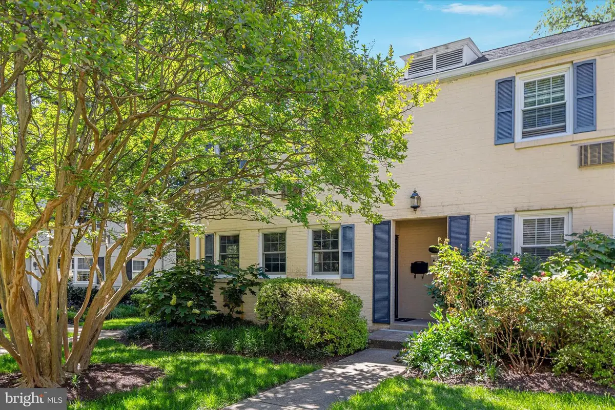 103 N George Mason Dr, Arlington, VA 22203 - #1